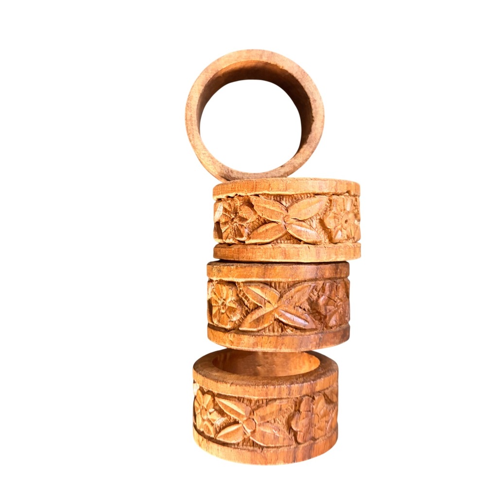 Vintage Hand Carved Wood Napkin Rings Set of 4 Floral Boho Tropical Dining Decor - Picture 2 of 4